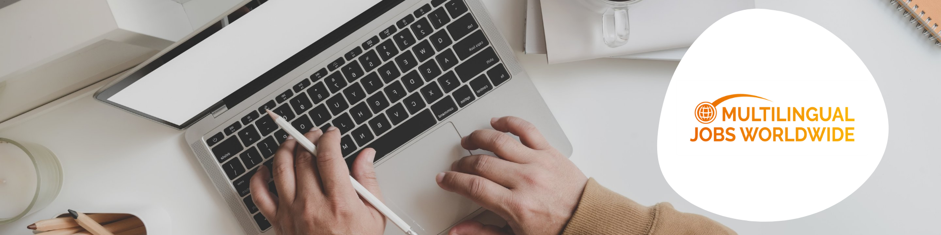 Learn how body language can make or break your online interview! Discover tips to appear confident, professional, and engaging while interviewing virtually.