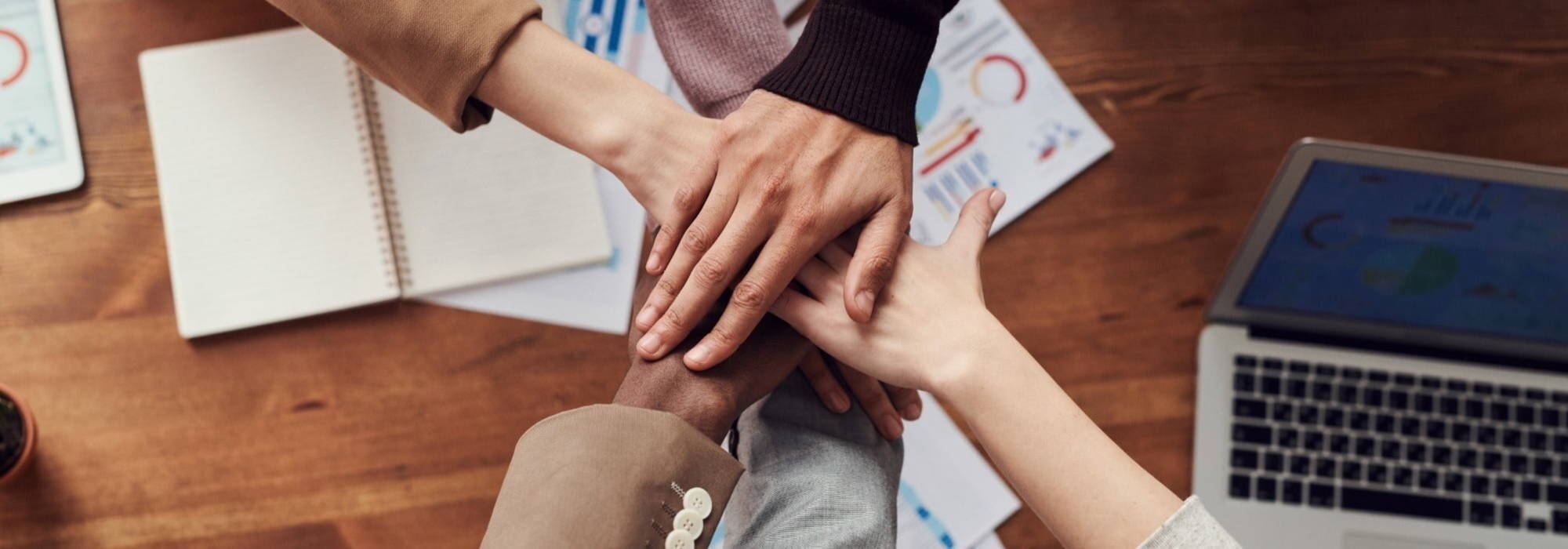 Opportunités d'emploi pour francophones en gestion de projet dans des entreprises internationales.