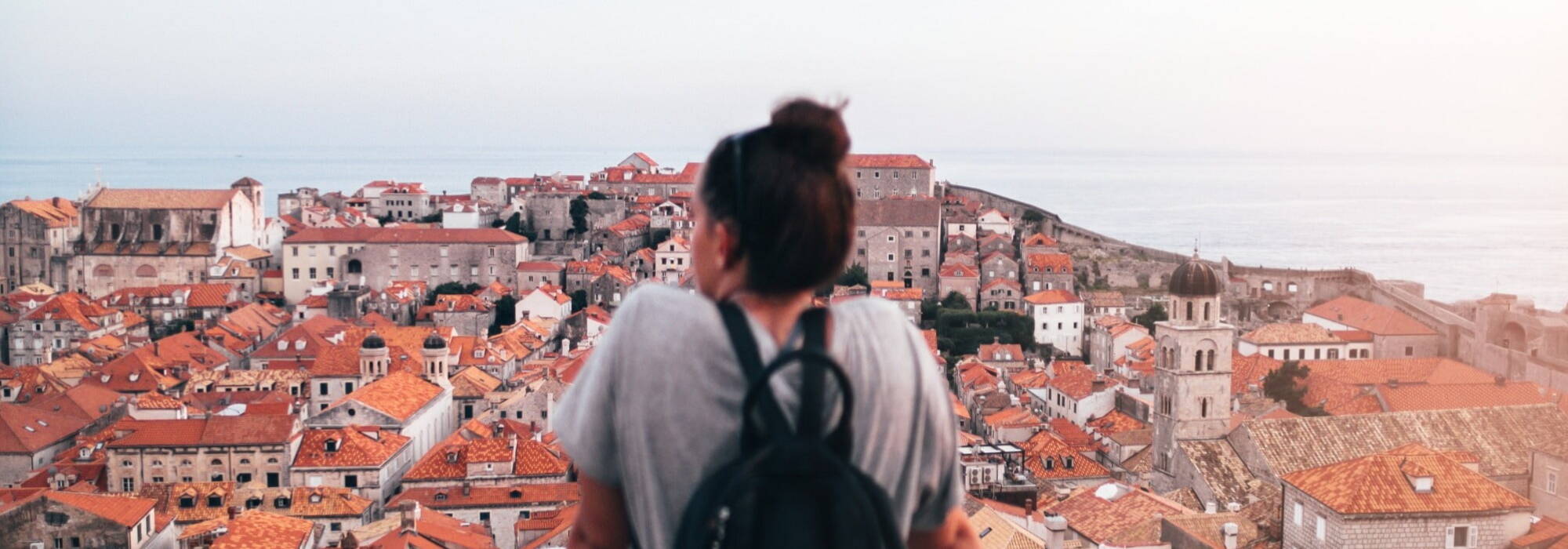 View of a city symbolizing the candidate journey with multilingual jobs worldwide, including jobs in Portugal.